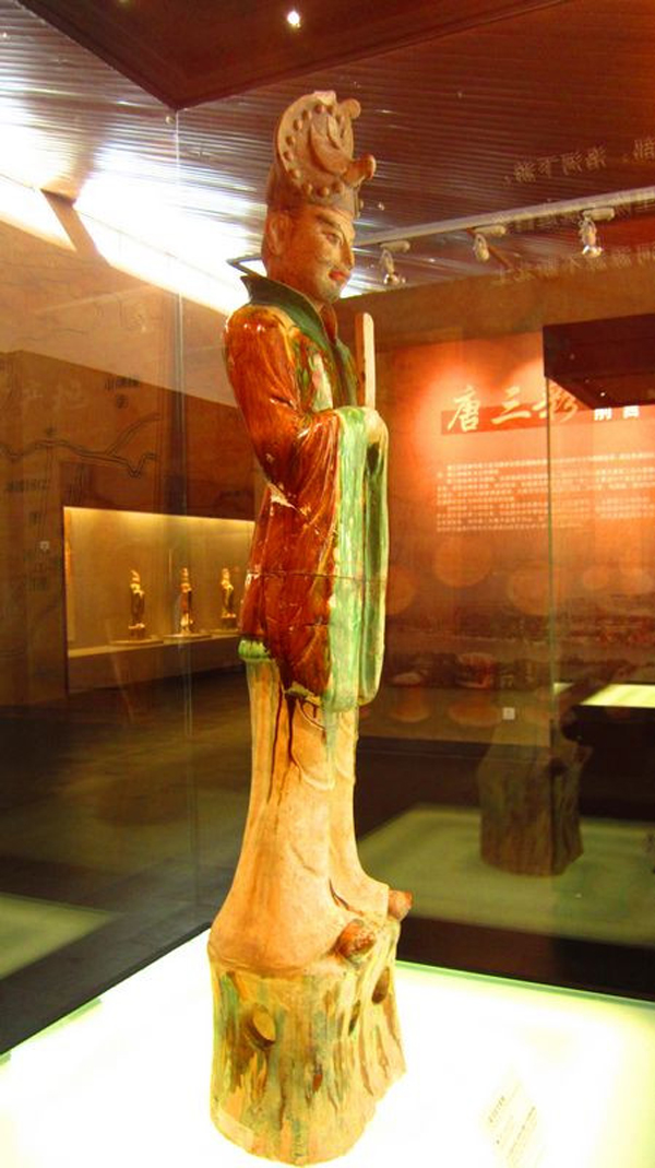 Luoyang Museum Three Colored Figure